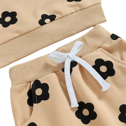 Black & Cream Daisies Outfit - PREORDER